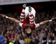  又见绝平！莱比锡与曼联鏖战至终场，罗德里读秒救主